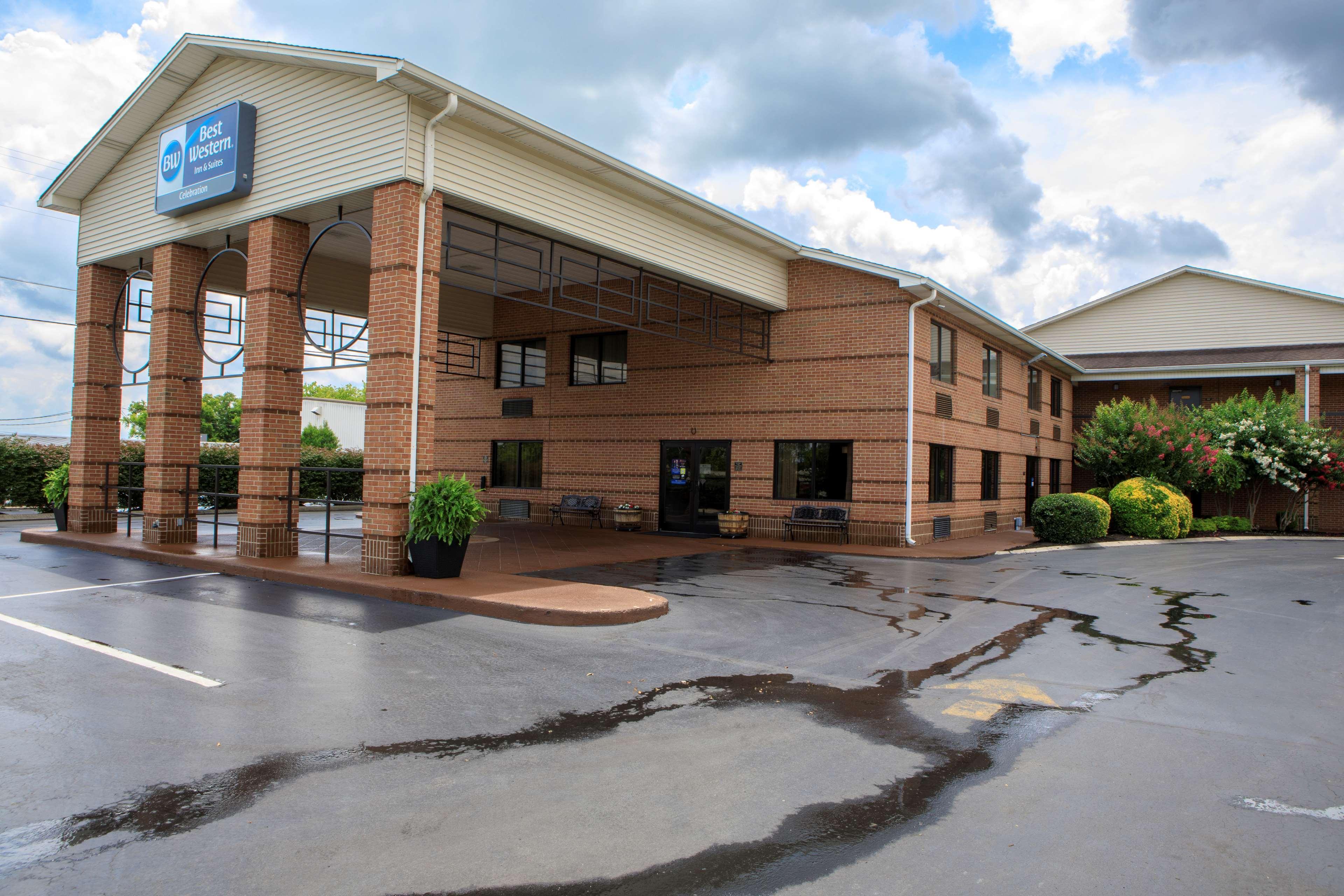 Best Western Shelbyville Inn And Suites Celebration Inn Exterior photo