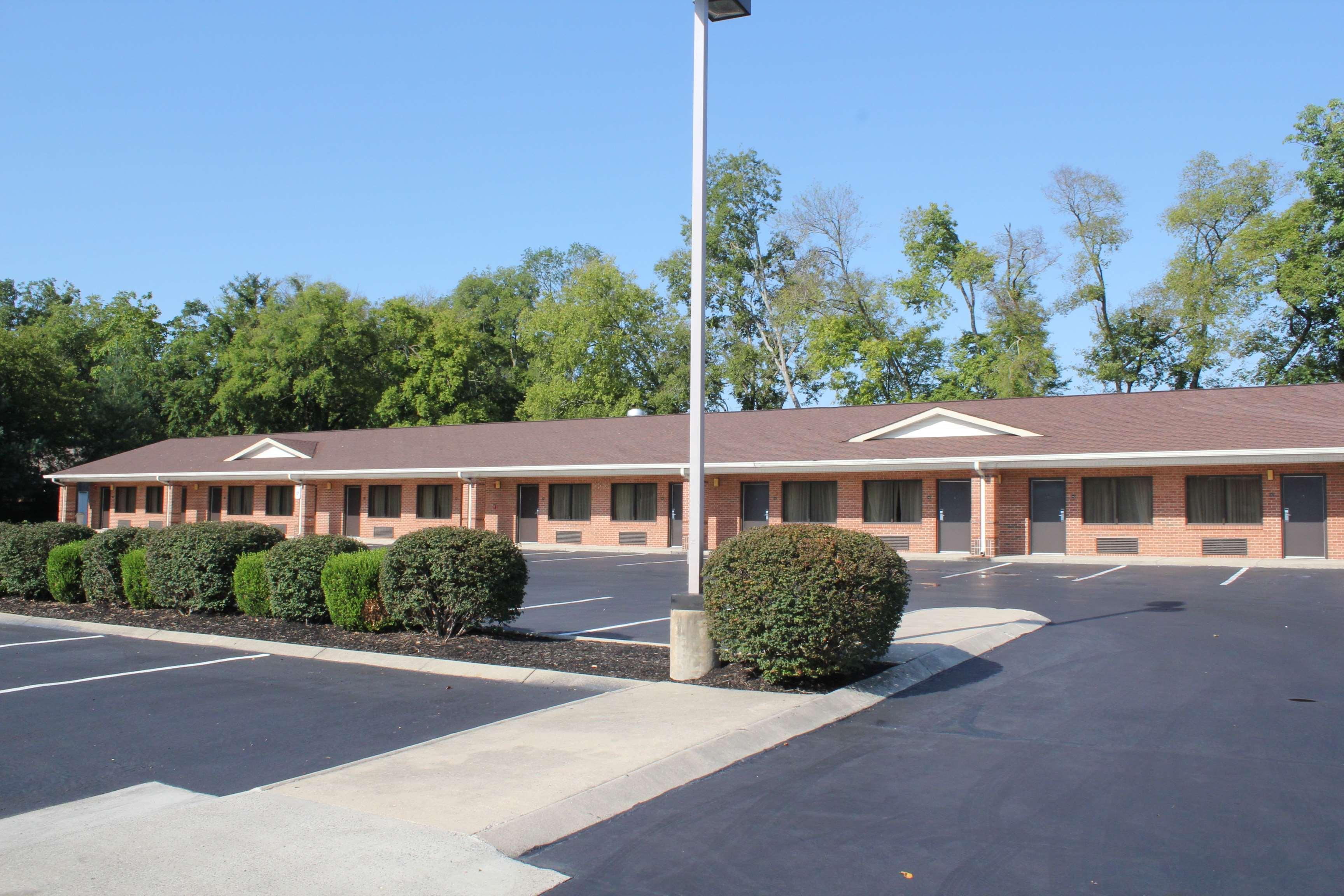 Best Western Shelbyville Inn And Suites Celebration Inn Exterior photo